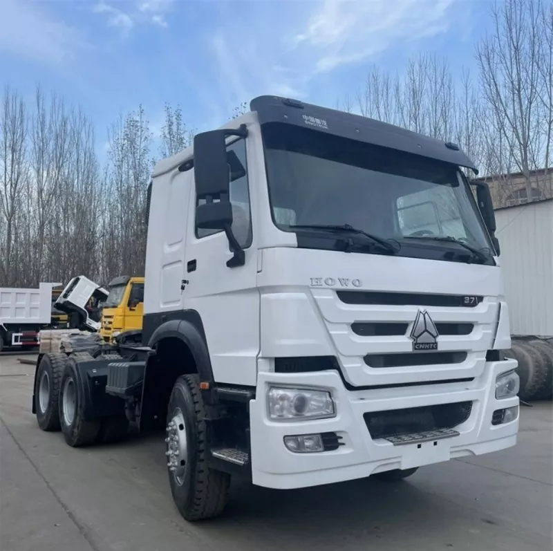 Използван влекач HOWO 6x4 371HP